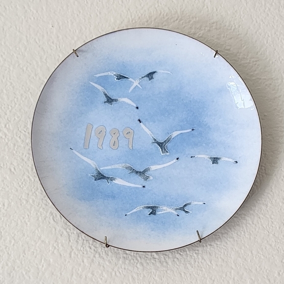 Taylor Swift 1989 Inspired Vintage Seagull  Decorative Wall Plate - Picture 2 of 6